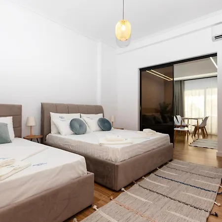 Lungomare Apartment *