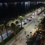 Lungomare Apartamento *