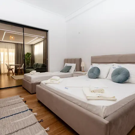 Lungomare Apartman *